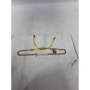 Stella & Dot "Wishing Arrow" bracelet, which features a gold-toned arrow charm o